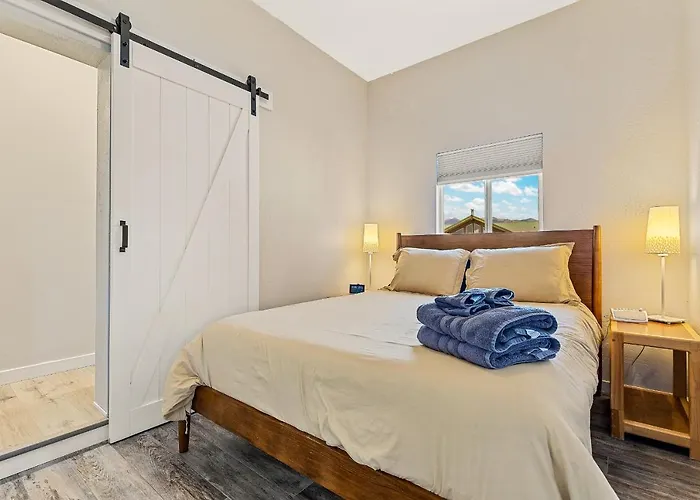 Charming And Tranquil Oasis, Stylish 2 Bedroom 1 Bathroom Getaway! Elden Pueblo
